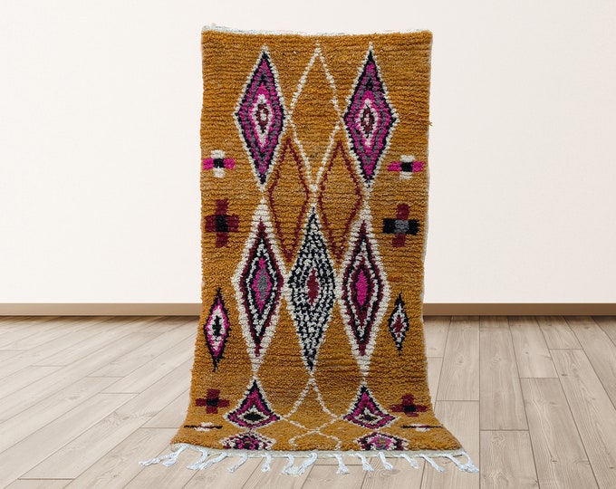 Unique Custom Wool Moroccan Rug: Handmade Bohemian Style.