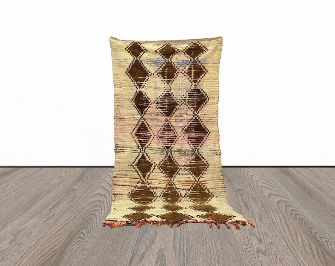 4x9 Feet vintage area rug, moroccan berber rug, tribal woven rug, boujaad area rug. bohemian rug.