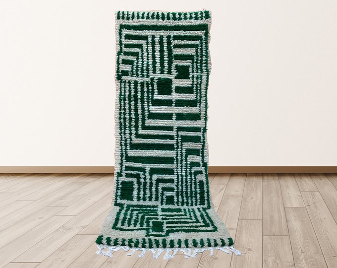 Handmade Moroccan Area Rug:  Green And White Maze Pattern Rug .