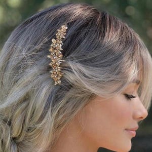 Pente de cabelo dourado com cristais para noivas: acessório lateral para o cabelo.