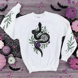 Subtle Ace Pride Snake & Flowers Unisex Heavy Blend Crewneck Sweatshirt Witchy Whimsy Goth CottageCore Kawaii Alternative Queer Gift Asexual