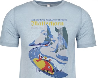 Camiseta con póster de la atracción original Matterhorn Bobsleds de Disneyland