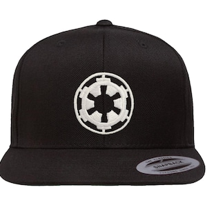 Star Wars Galactic Empire Hüte | Entweder auf einen Flex Fit Hat, SnapBack Flat Bill Hat, &quot;&quot;Dad&quot;&quot; Hut oder Trucker gestickt.&quot;