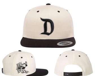 Bateau à vapeur Willie Mickey Mouse 1928 Disneyland D | Brodé sur des billets plats SnapBack, des coupes flexibles et des chapeaux ajustables de style « papa »