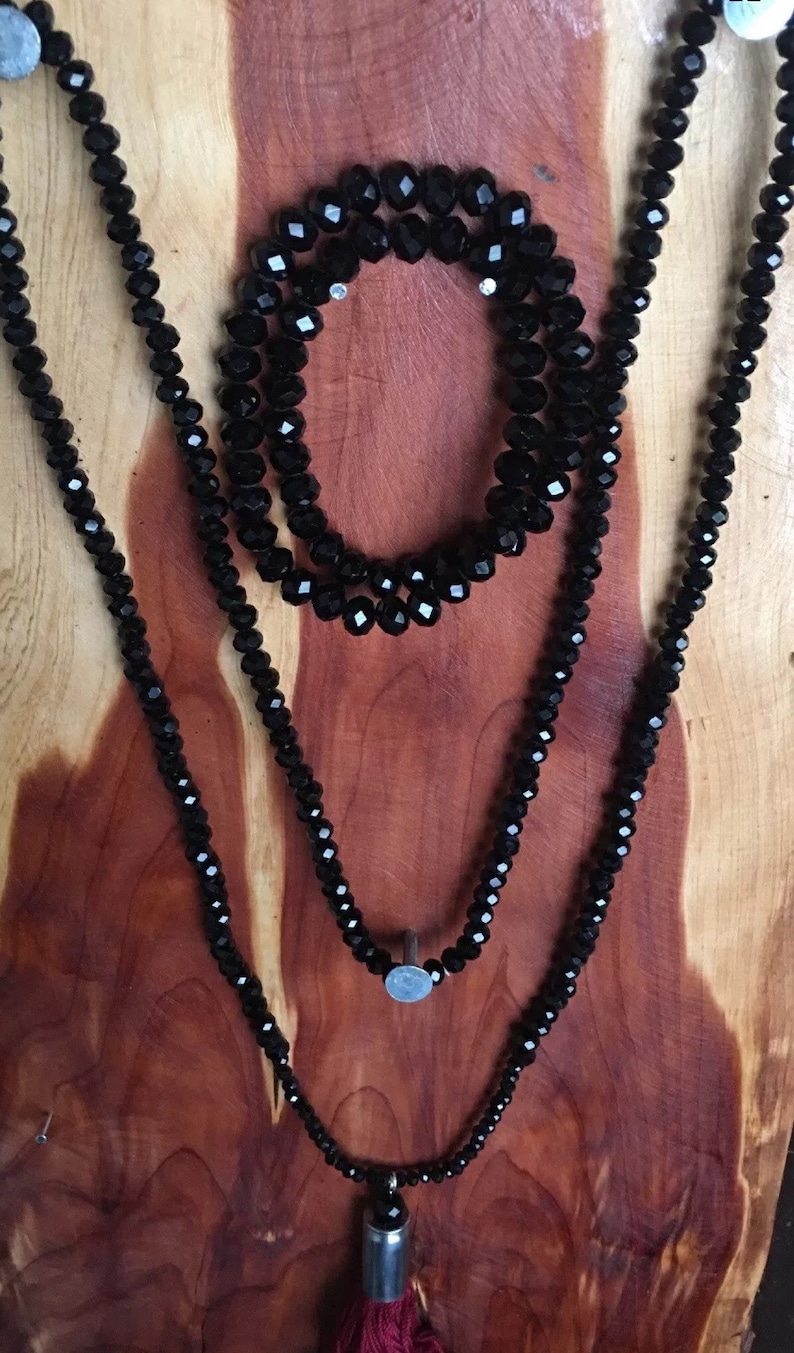 Jewelry set long necklace bracelet black bead glas Rondelles bullet tassel maroon