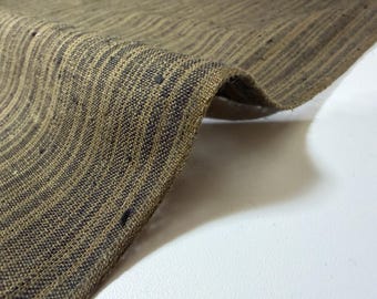 Restposten an braun-schwarz gestreiftem japanischem Baumwollstoff, Meterware.