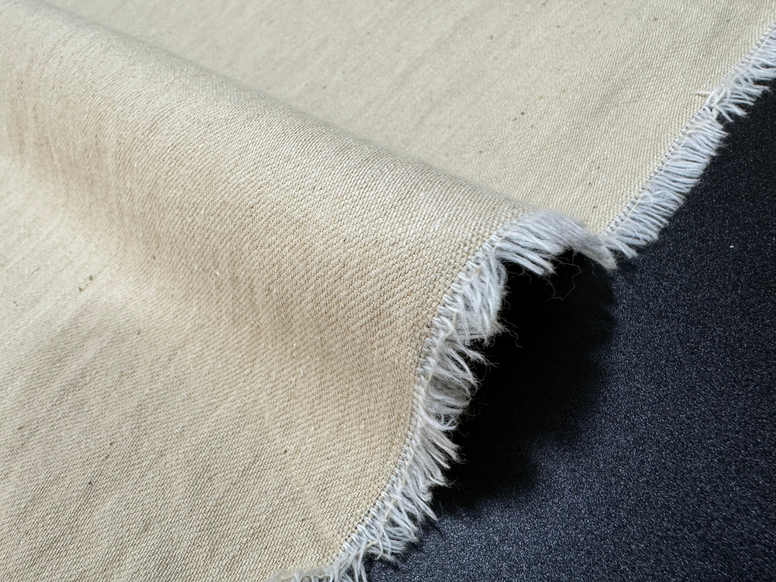 《アンティーク、絹広巾裂織布》（美品）63×410でたっぷり、細かく軽い1618 アンティーク、絹広巾裂織布》（美品）63×410でたっぷり、細かく軽い1618