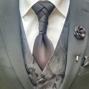 Astro Knot Pre-tied Necktie: Elegant Wedding Groomsmen Tie