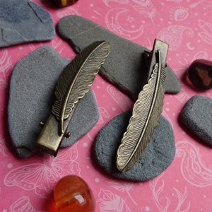 Clip Bronze Feather image 1