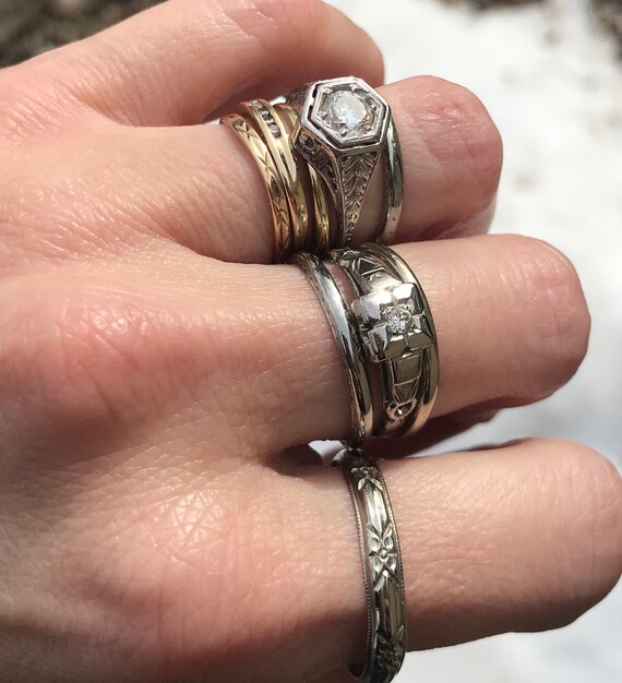 Antique BELAIS 18k wedding ring Art Deco engraved… - image 9