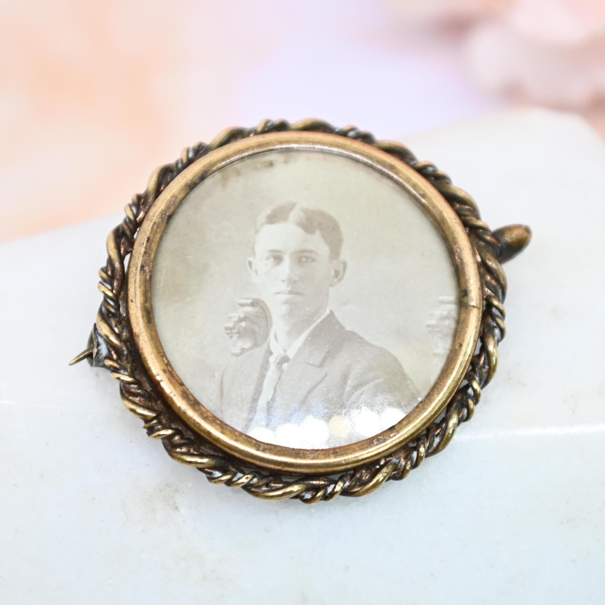 Broche Porte-Photo Début Des Années 1900 - Bijou Vintage D'Occasion, Pièce Historique