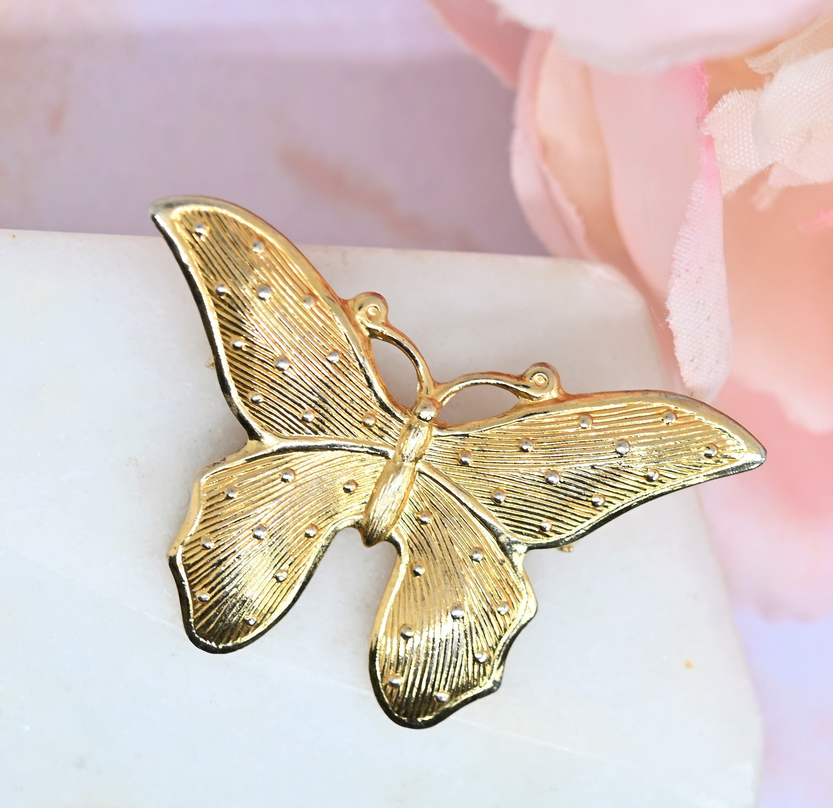 jewelry - How can I convert a stick pin badge to a butterfly clasp? - Arts  & Crafts Stack Exchange