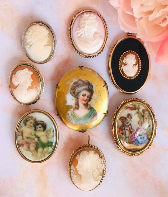 Exquisite antique portrait brooch hand painted po… - image 10