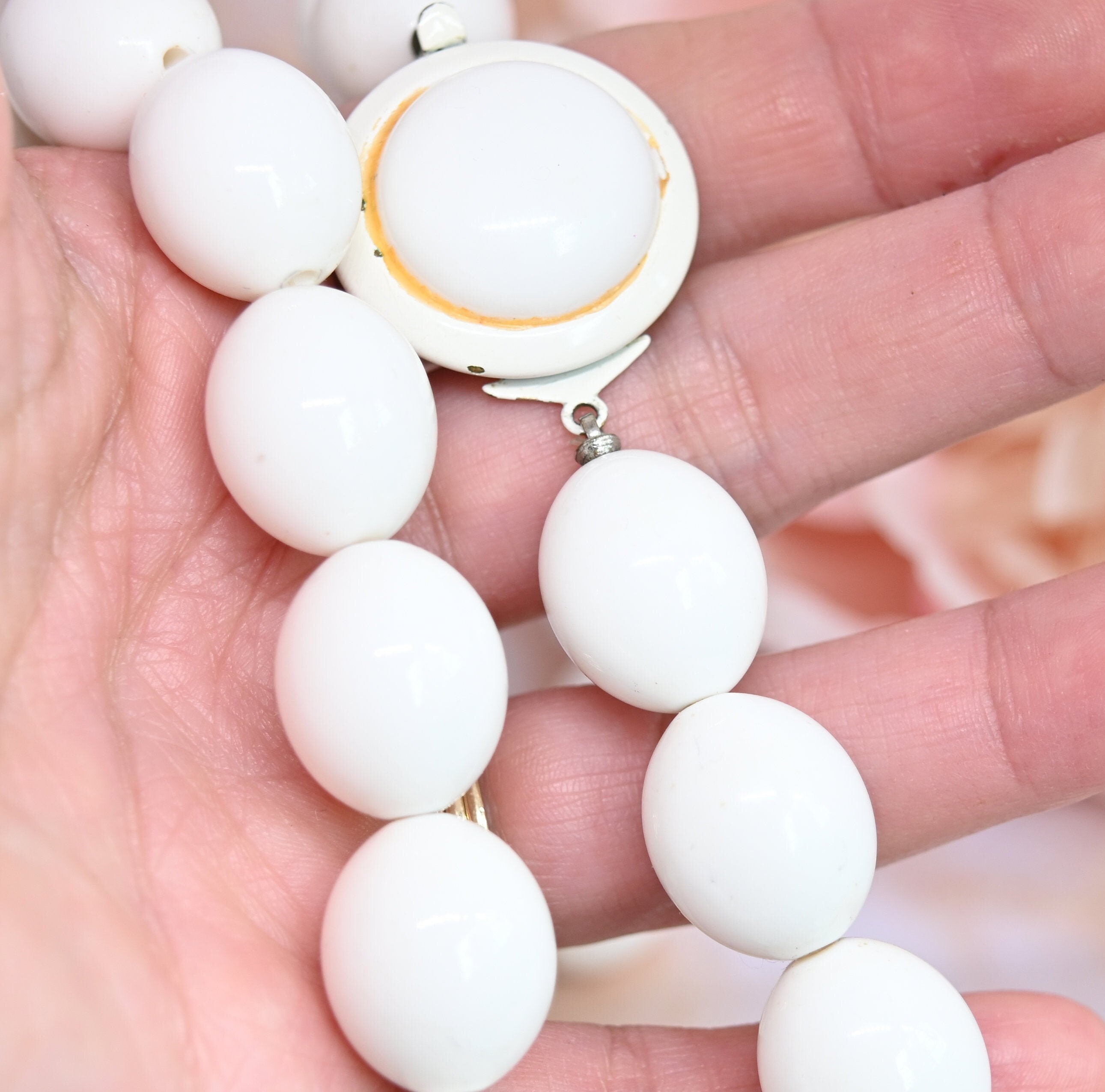 Vintage white bead necklace 22 in necklace retro jewelry oval Etsy