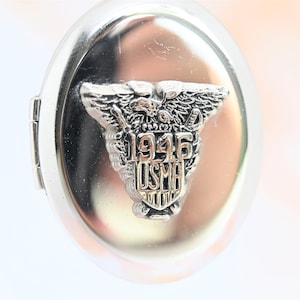 Medallón vintage de 1946, insignia de la Academia Militar de EE. UU. USMA, medallón de foto ovalado de plata esterlina, collar, joyería vintage, regalo de recuerdo para ella