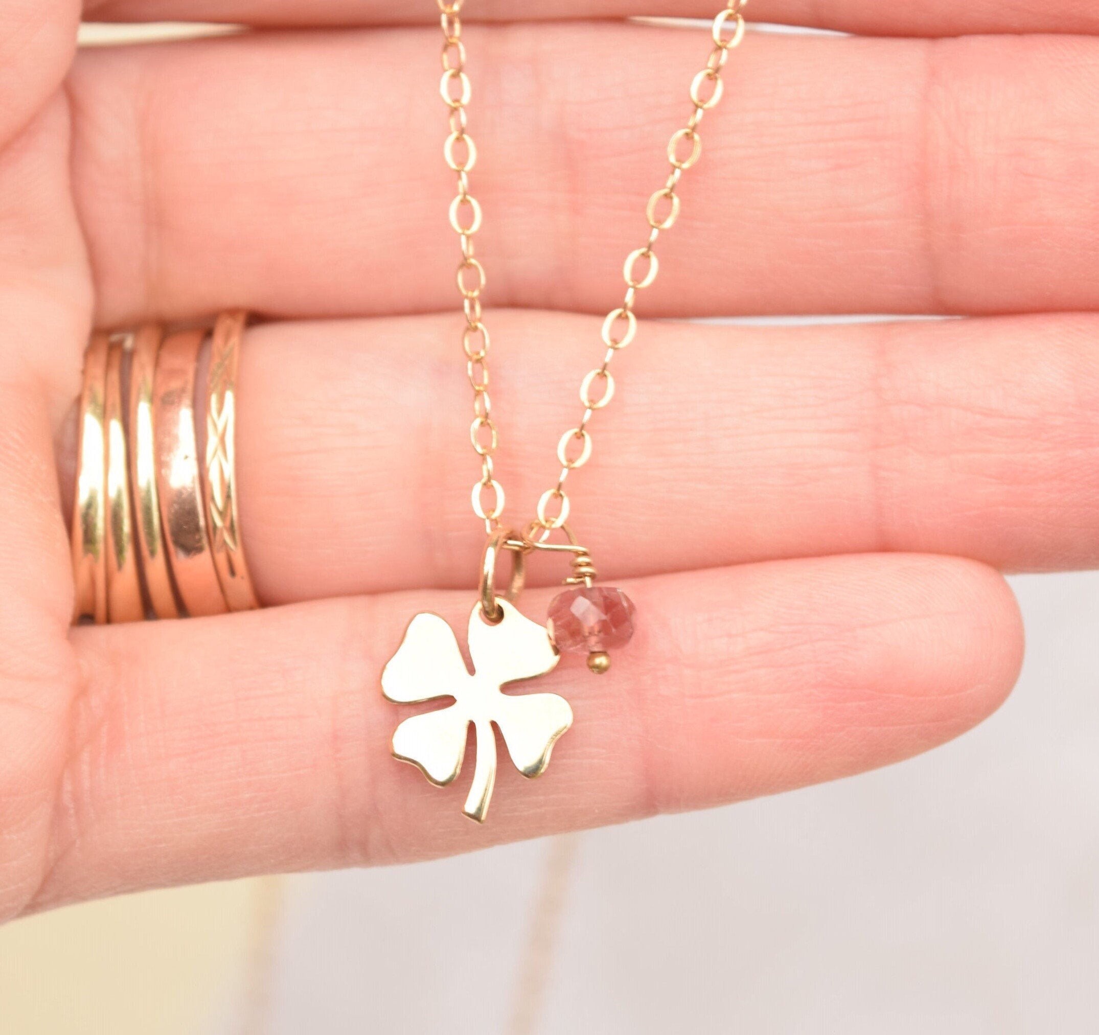 clover necklace gold