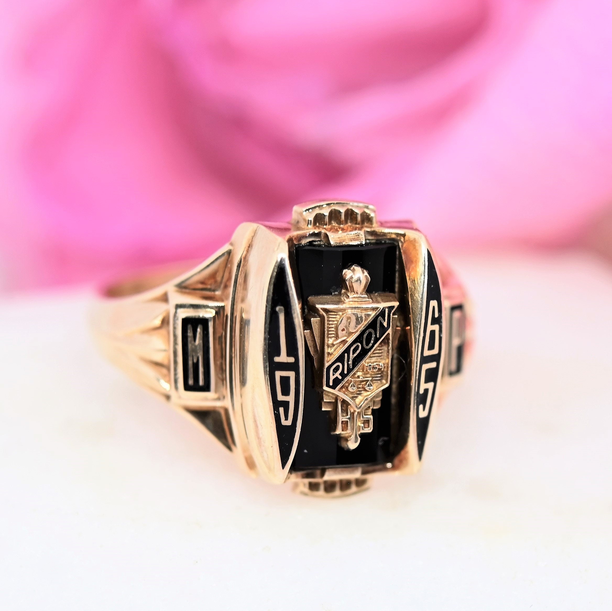1965 Class Ring 10k Gold Ripon High School m P Initials Size 6.75