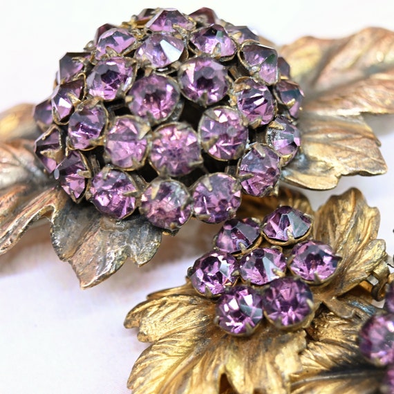 Sparkling vintage brooch dress clip set amethyst … - image 3