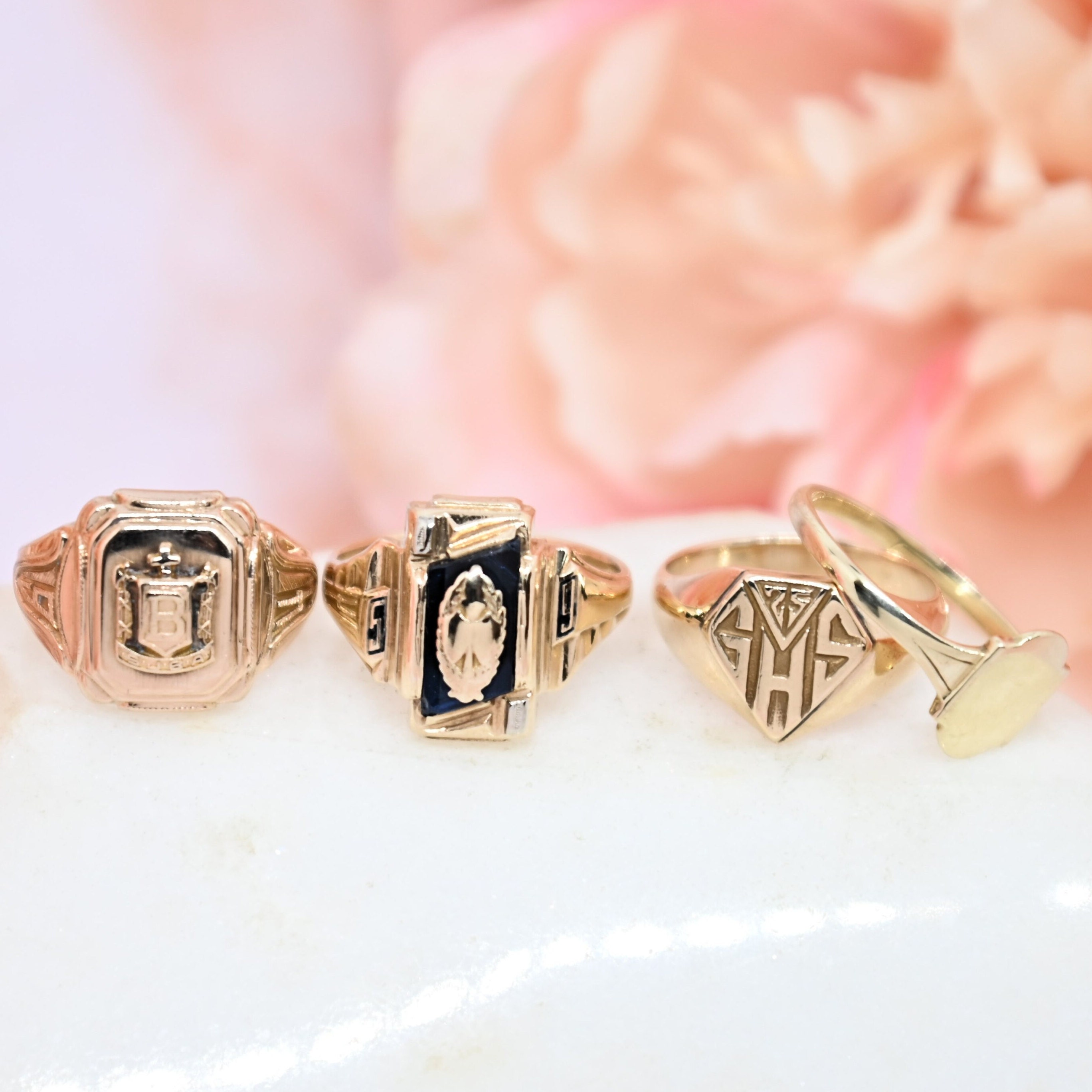 『TEN $RING 金銀 19』 Vintage Class Ring 1957 10k Gold Size 5.75 / L Yellow Gold Ring by