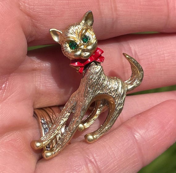 Vintage Cat Brooch Articulated Head Gold Tone Green Stone  display picture 1