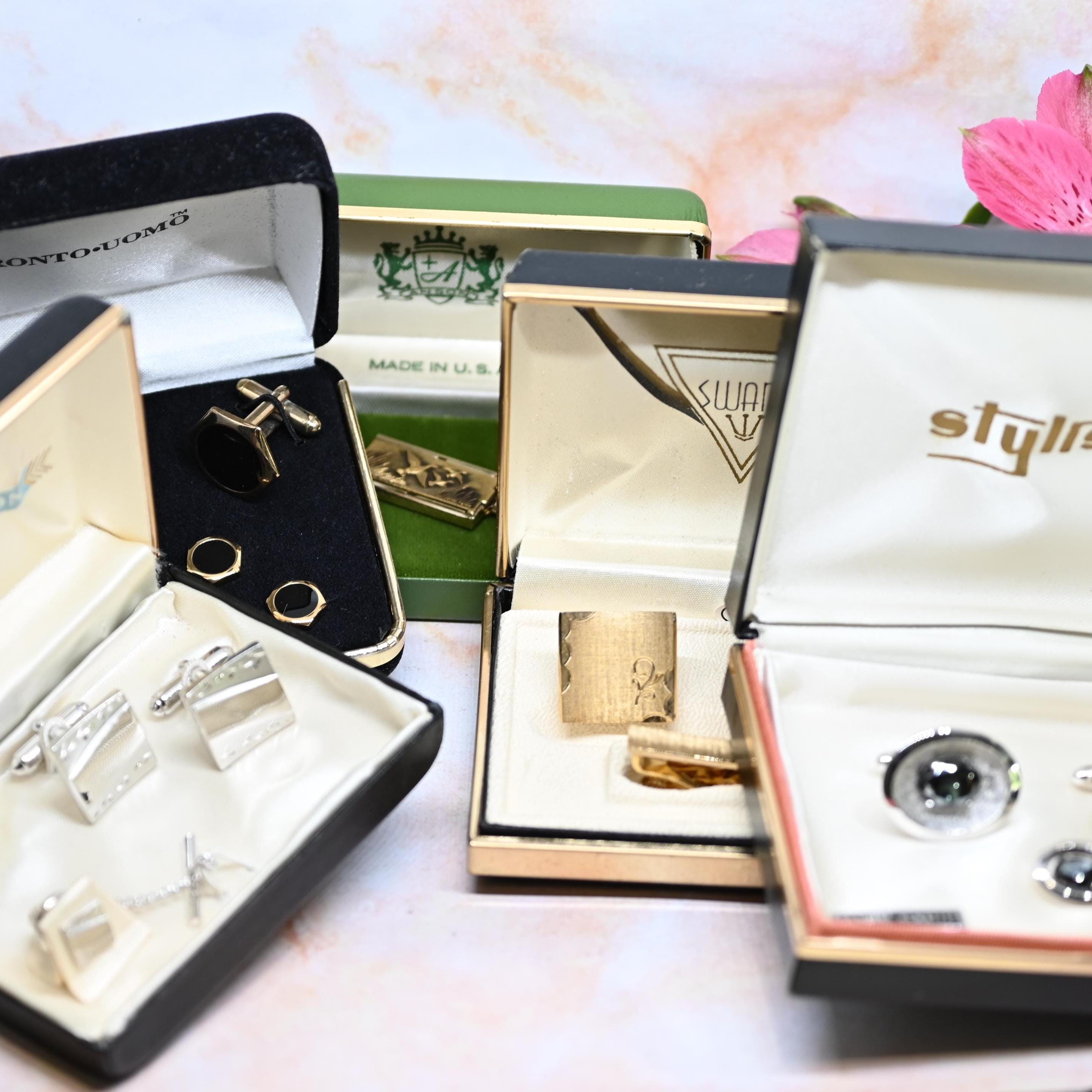 ヴィンテージ ピエール カルダン カラーステイ ゴールドトーン 2インチ