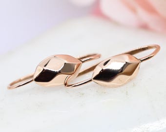 Pendientes victorianos únicos de oro rosa, aros ovalados antiguos de oro de 10 quilates, mediados del siglo XIX.
