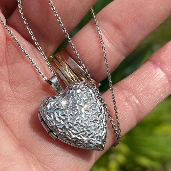 Vintage silver heart locket heart pendant necklac… - image 8
