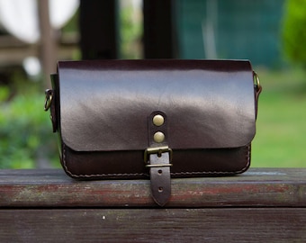 Handmade Leather Belt Pouch – Vegetable Tanned Leather Belt Bag – Medieval Inspired Waist Pouch – EDC Leather Case – Brown Leather Hip Bag