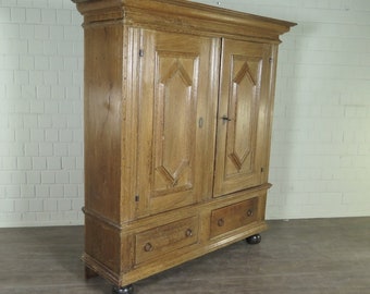 24273 Kleiderschrank Schrank Barock 1785 massiv Eiche Antik