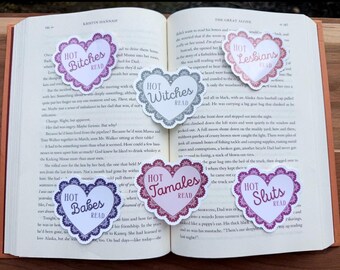 Hot Hearts Read Sticker| Book Lover Sticker| Bookish Heart Decal| Waterproof Vinyl Sticker