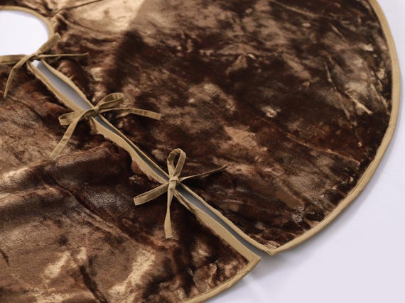 Brown Velvet Christmas Tree Skirt, Xmas Tree Skirt, Tree Collar, Boho Christmas Home Decor, Farmhouse Party Decor, Custom Xmas Tree Skirt