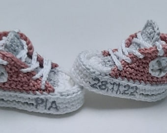 Baby shoes personalized, gift for baptism, birth, embroidered with name/date, sneakers, unique, crocheted baby shoes, customizable