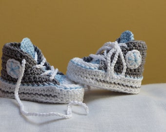 Baby shoes crocheted, gift for baptism, birth, sneakers