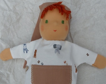 Hand doll with body (No. 23017)