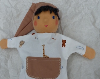 Hand doll with body (No. 23014)