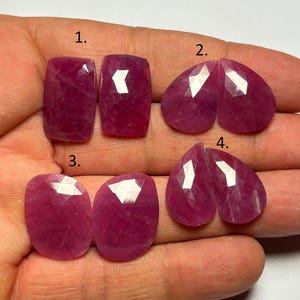 Coppia di rubini naturali taglio rosa con pietre preziose sfaccettate per la realizzazione di orecchini