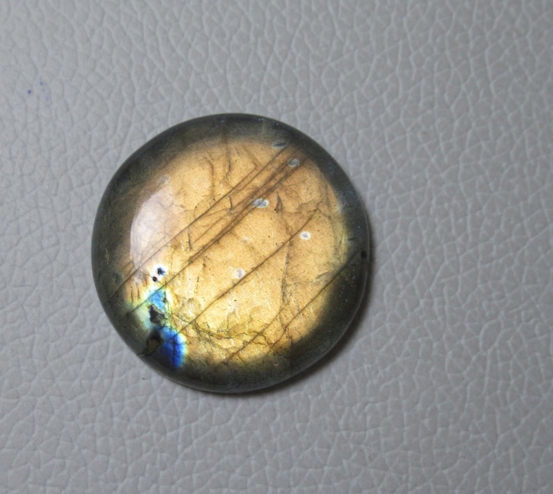 labradorite round Cabochon 33 mm #524
