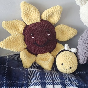 Crochet Pattern - Sunny The Sunflower Amigurumi
