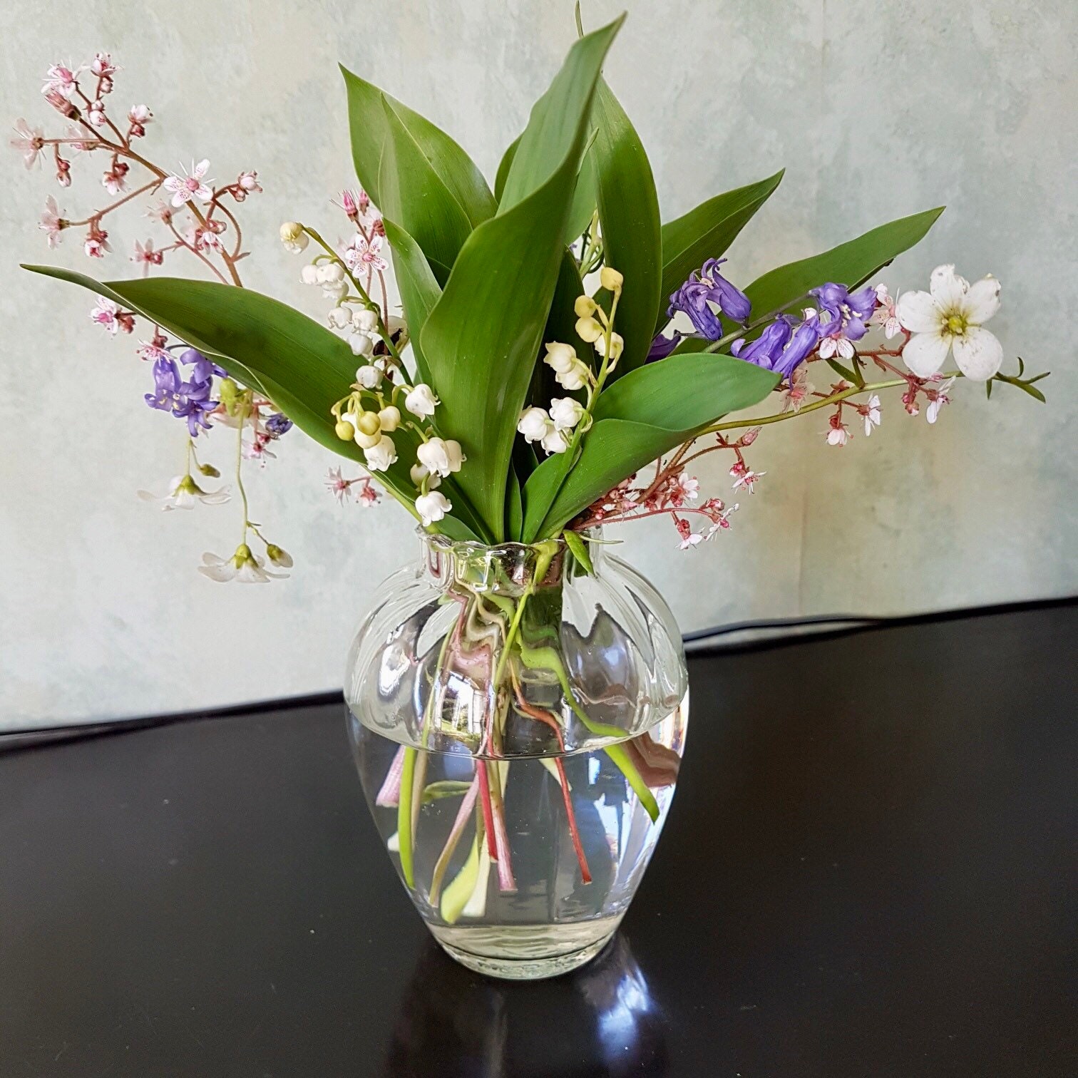 Élégant Vase Vintage en Verre Côtelé, France, Années 70. Cadeau Vintage, Cadeau Original, Décor Mais