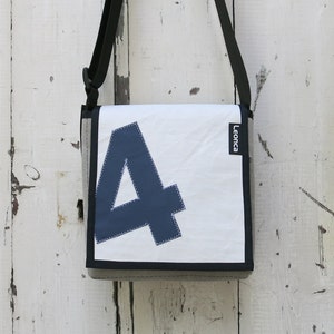 Saco de upcycling feito de vela em 5 tamanhos com número desejado