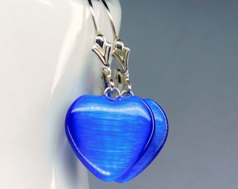 Incredibly shimmering blue! Large Cat-s Eye Hearts and Folding Brisur in 925 Sterling Silver