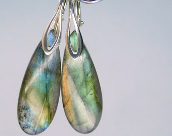 Labradorit Earrings... long drops and high-quality folding brisur sterling silver 925