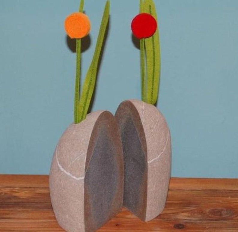 Flower vase twin made of stone pair image 1
