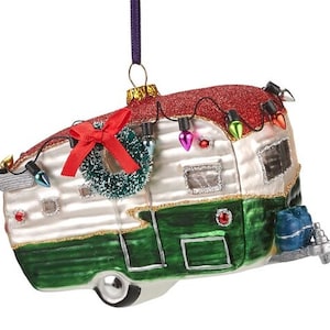 Caravan Christmas tree figure made of glass green