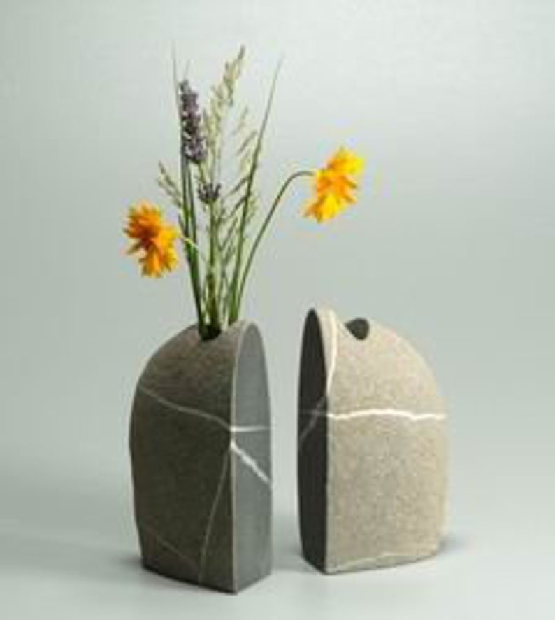 Flower vase twin made of stone pair image 2