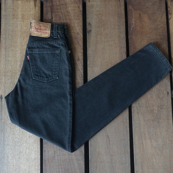 90's Levi Strauss & Co 512 Black Tapered Leg Denim W23 Vintage Levis 17512-0260 High Waist Mom Jeans Made In USA 3 M