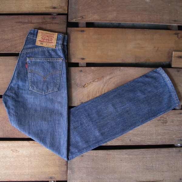 90's Levi Strauss 554 Dark Blue Straight Leg Denim W25 Vintage Levis 554-0391 High Waist Mom Jeans Made In Philipphines