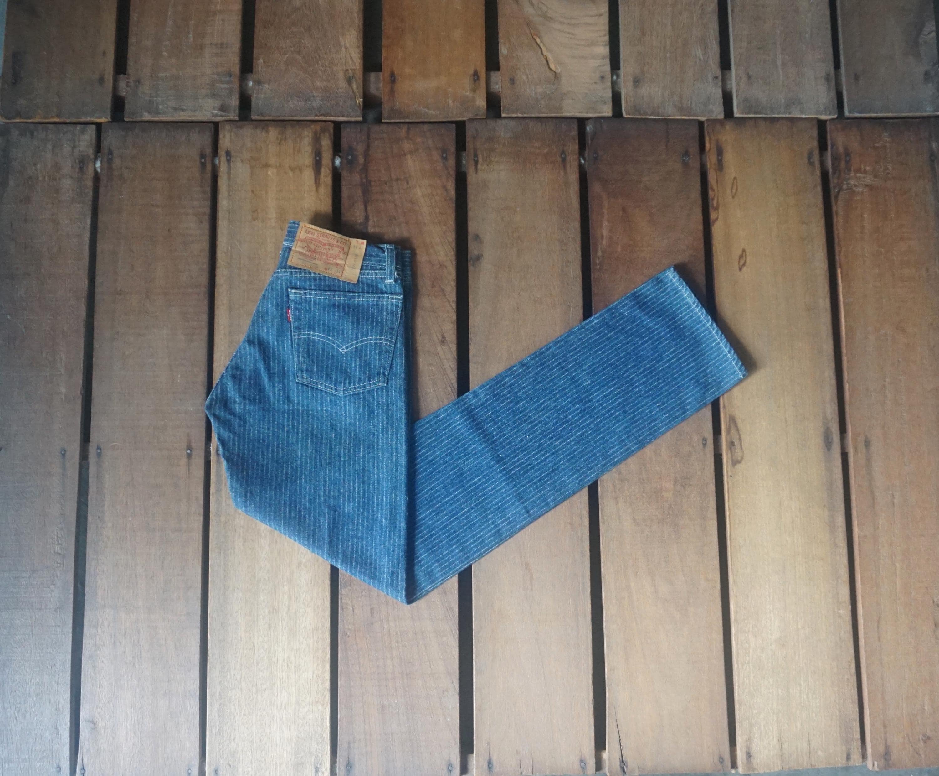 Levi's pinstripe jeans store
