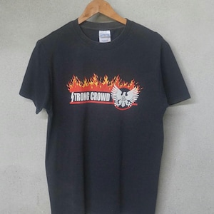 Vintage Strong Crowd Faded Black T-Shirt Men Medium 90&#39;s Strong Crowd Japanese Skin Head Band Tshirt Made In USA