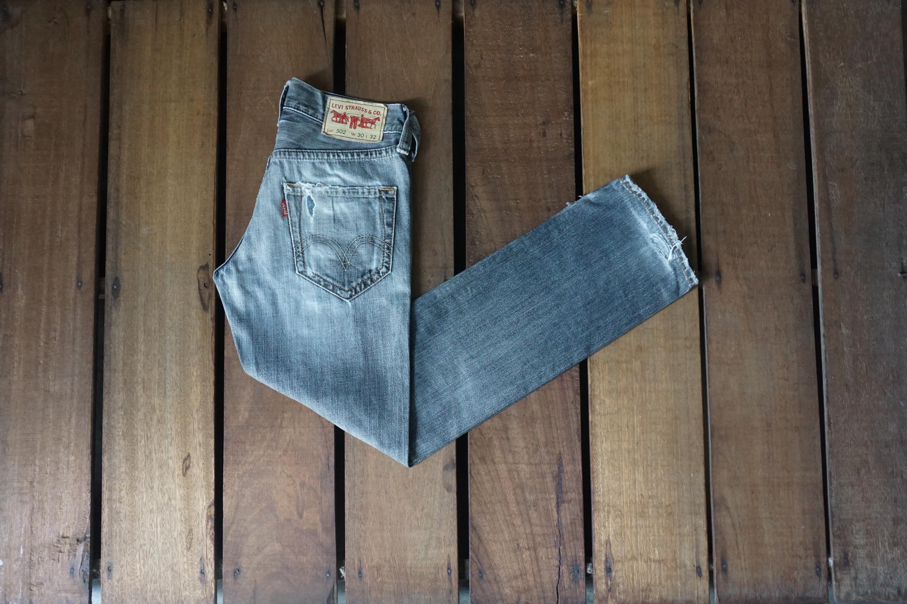 Vintage Levis W30 - Etsy LEVI